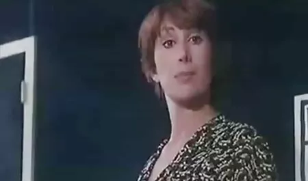 زنی با الاغ بزرگ بر روی صورت یک شریک زندگی با یک کلاه برهنه سکسی سکس فارسی نشسته بود