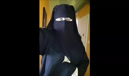 دیک هنگام فیلم دوبله فارسی سکسی شستن ماشین مکیده است.