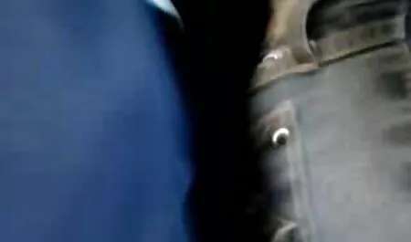 شخص فیلم دوبله سکسی با الاغ بزرگ در خیابان جوجه پیاده شد ، به خانه بیا و لعنتی